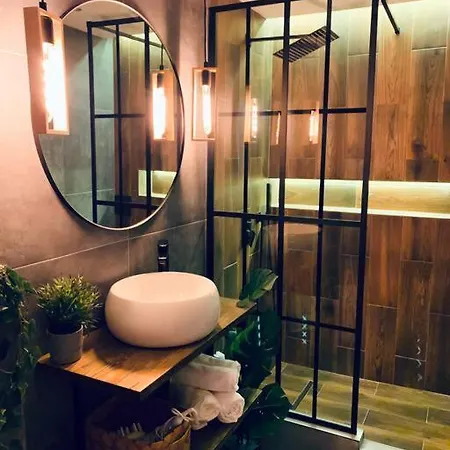 Cosy 1 Bedroom Downtown * Bukarest